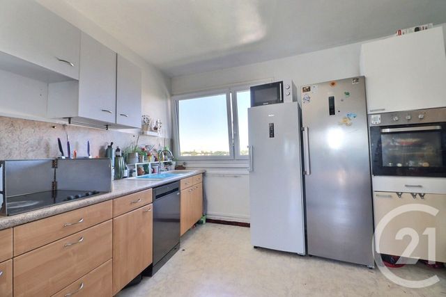 Appartement F3 à vendre - 3 pièces - 69.65 m2 - TREMBLAY EN FRANCE - 93 - ILE-DE-FRANCE - Century 21 Vert-Galant