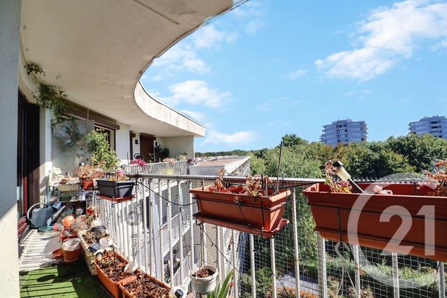 Appartement F3 à vendre - 3 pièces - 69.65 m2 - TREMBLAY EN FRANCE - 93 - ILE-DE-FRANCE - Century 21 Vert-Galant