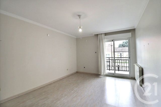 maison à vendre - 6 pièces - 184.42 m2 - VAUJOURS - 93 - ILE-DE-FRANCE - Century 21 Vert-Galant