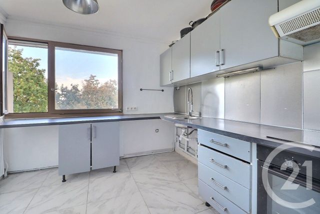 Appartement F5 à vendre - 5 pièces - 91.85 m2 - TREMBLAY EN FRANCE - 93 - ILE-DE-FRANCE - Century 21 Vert-Galant