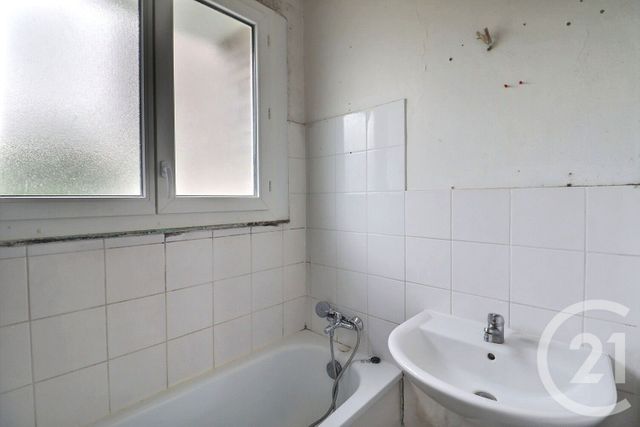 Appartement F3 à vendre - 3 pièces - 50.62 m2 - VILLEPINTE - 93 - ILE-DE-FRANCE - Century 21 Vert-Galant