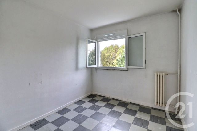 Appartement F3 à vendre - 3 pièces - 50.62 m2 - VILLEPINTE - 93 - ILE-DE-FRANCE - Century 21 Vert-Galant
