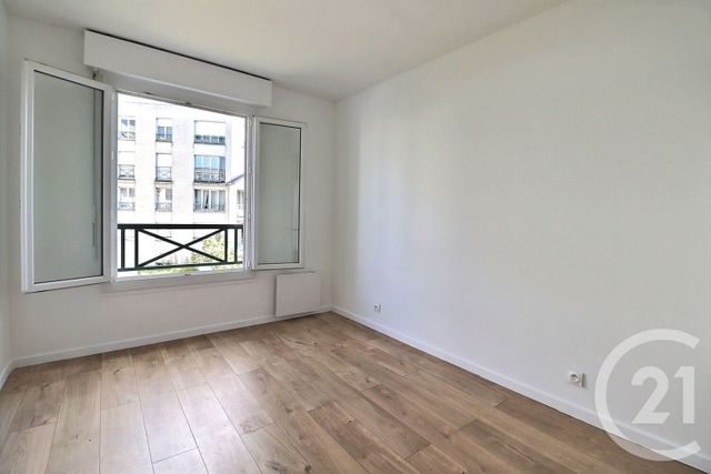 Appartement F4 à louer - 4 pièces - 83.77 m2 - TREMBLAY EN FRANCE - 93 - ILE-DE-FRANCE - Century 21 Vert-Galant