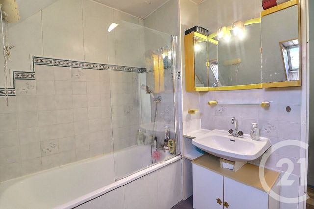 maison à vendre - 4 pièces - 84.72 m2 - TREMBLAY EN FRANCE - 93 - ILE-DE-FRANCE - Century 21 Vert-Galant