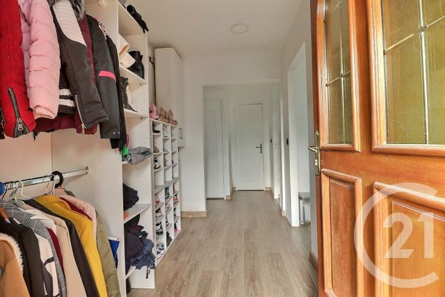 Appartement F2 à vendre - 2 pièces - 48.71 m2 - TREMBLAY EN FRANCE - 93 - ILE-DE-FRANCE - Century 21 Vert-Galant