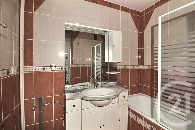 Appartement F4 à louer - 4 pièces - 82.77 m2 - TREMBLAY EN FRANCE - 93 - ILE-DE-FRANCE - Century 21 Vert-Galant