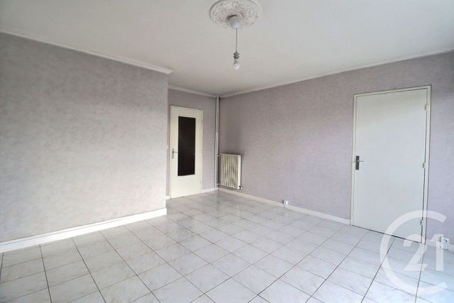 Appartement F4 à louer - 4 pièces - 82.77 m2 - TREMBLAY EN FRANCE - 93 - ILE-DE-FRANCE - Century 21 Vert-Galant