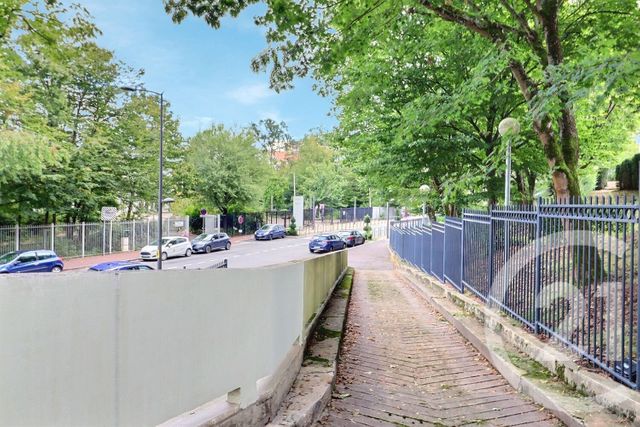 parking à vendre - 11.0 m2 - TREMBLAY EN FRANCE - 93 - ILE-DE-FRANCE - Century 21 Vert-Galant