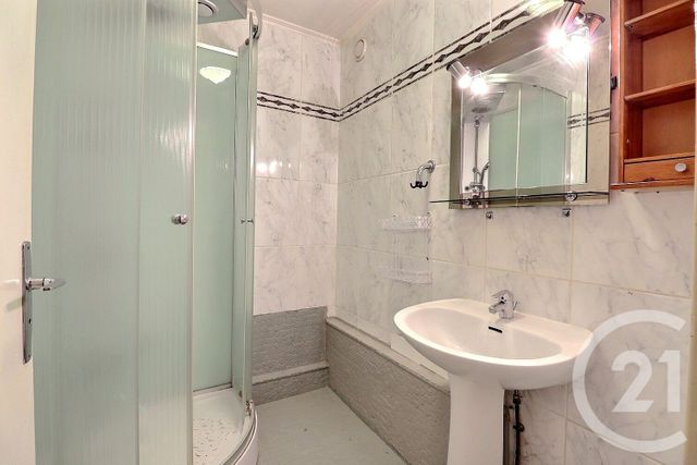 Appartement F4 à vendre - 4 pièces - 82.25 m2 - TREMBLAY EN FRANCE - 93 - ILE-DE-FRANCE - Century 21 Vert-Galant