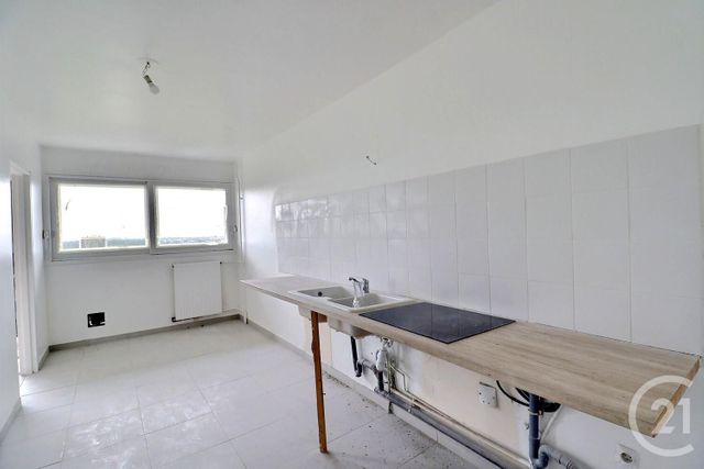 Appartement F4 à vendre - 4 pièces - 78.51 m2 - TREMBLAY EN FRANCE - 93 - ILE-DE-FRANCE - Century 21 Vert-Galant