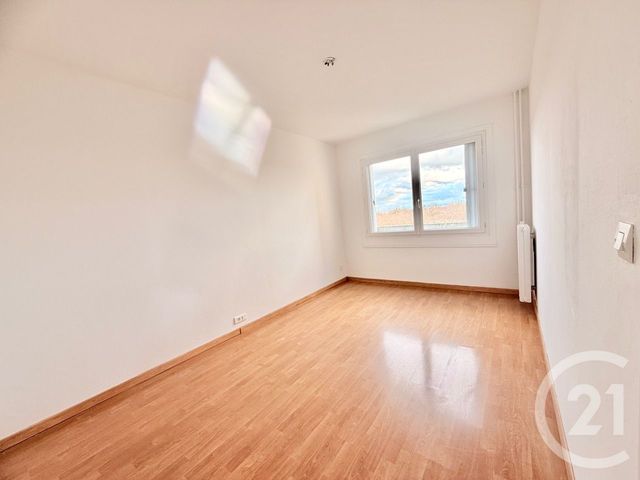 Appartement F4 à vendre - 4 pièces - 80.59 m2 - TREMBLAY EN FRANCE - 93 - ILE-DE-FRANCE - Century 21 Vert-Galant