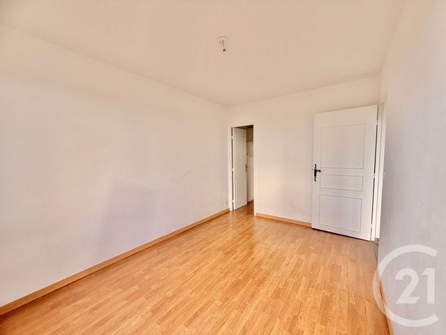Appartement F4 à vendre - 4 pièces - 80.59 m2 - TREMBLAY EN FRANCE - 93 - ILE-DE-FRANCE - Century 21 Vert-Galant