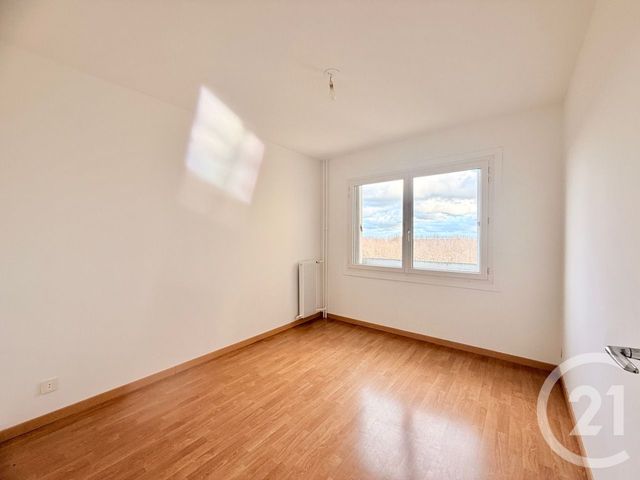 Appartement F4 à vendre - 4 pièces - 80.59 m2 - TREMBLAY EN FRANCE - 93 - ILE-DE-FRANCE - Century 21 Vert-Galant