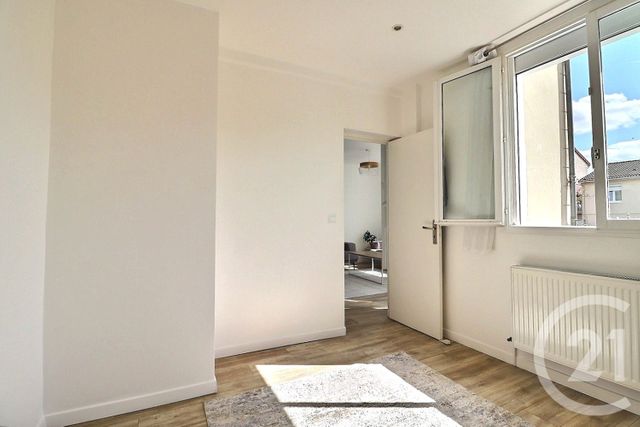 maison à vendre - 5 pièces - 97.08 m2 - TREMBLAY EN FRANCE - 93 - ILE-DE-FRANCE - Century 21 Vert-Galant
