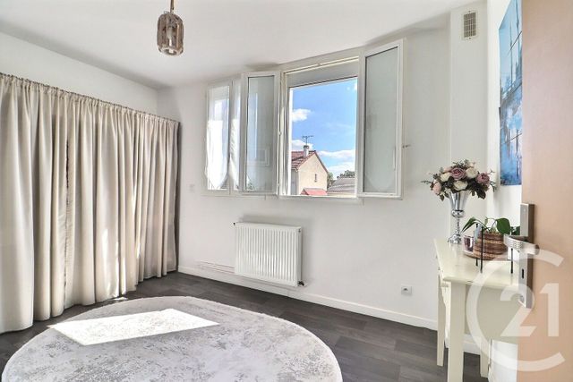maison à vendre - 5 pièces - 97.08 m2 - TREMBLAY EN FRANCE - 93 - ILE-DE-FRANCE - Century 21 Vert-Galant