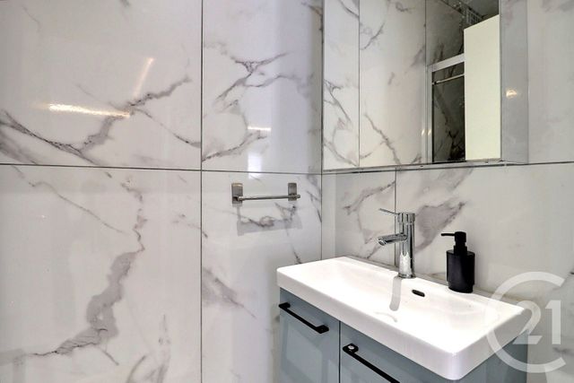 Appartement F3 à louer - 3 pièces - 53.34 m2 - VAUJOURS - 93 - ILE-DE-FRANCE - Century 21 Vert-Galant