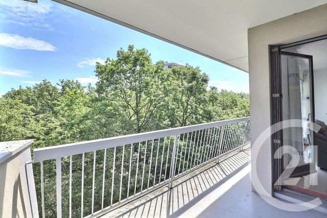 Appartement F3 à vendre - 3 pièces - 70.69 m2 - TREMBLAY EN FRANCE - 93 - ILE-DE-FRANCE - Century 21 Vert-Galant