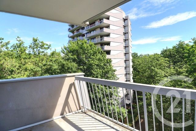 Appartement F3 à vendre - 3 pièces - 70.69 m2 - TREMBLAY EN FRANCE - 93 - ILE-DE-FRANCE - Century 21 Vert-Galant