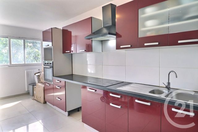 Appartement F3 à vendre - 3 pièces - 70.69 m2 - TREMBLAY EN FRANCE - 93 - ILE-DE-FRANCE - Century 21 Vert-Galant