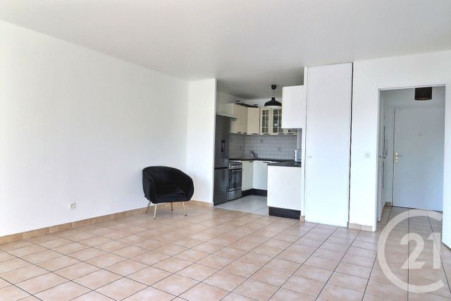 Appartement F2 à vendre - 2 pièces - 48.57 m2 - VILLEPINTE - 93 - ILE-DE-FRANCE - Century 21 Vert-Galant