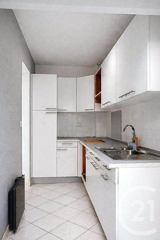 Appartement F2 à vendre - 2 pièces - 34.9 m2 - TREMBLAY EN FRANCE - 93 - ILE-DE-FRANCE - Century 21 Vert-Galant