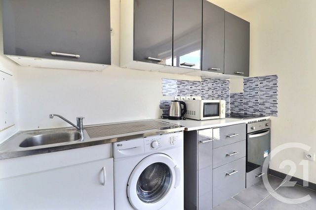 Appartement F2 à louer - 2 pièces - 37.0 m2 - TREMBLAY EN FRANCE - 93 - ILE-DE-FRANCE - Century 21 Vert-Galant