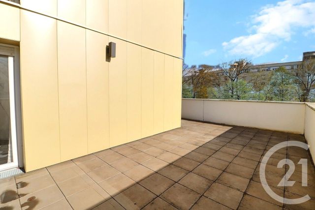 Appartement F2 à louer - 2 pièces - 37.0 m2 - TREMBLAY EN FRANCE - 93 - ILE-DE-FRANCE - Century 21 Vert-Galant