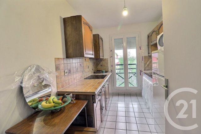 Appartement F2 à vendre - 2 pièces - 50.72 m2 - TREMBLAY EN FRANCE - 93 - ILE-DE-FRANCE - Century 21 Vert-Galant