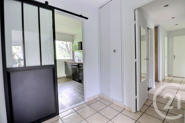 Appartement F4 à vendre - 4 pièces - 81.8 m2 - TREMBLAY EN FRANCE - 93 - ILE-DE-FRANCE - Century 21 Vert-Galant