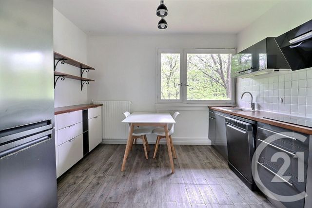 Appartement F4 à vendre - 4 pièces - 81.8 m2 - TREMBLAY EN FRANCE - 93 - ILE-DE-FRANCE - Century 21 Vert-Galant