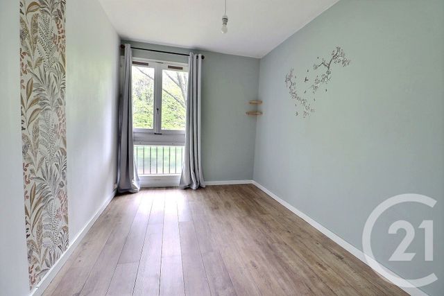 Appartement F4 à vendre - 4 pièces - 81.8 m2 - TREMBLAY EN FRANCE - 93 - ILE-DE-FRANCE - Century 21 Vert-Galant