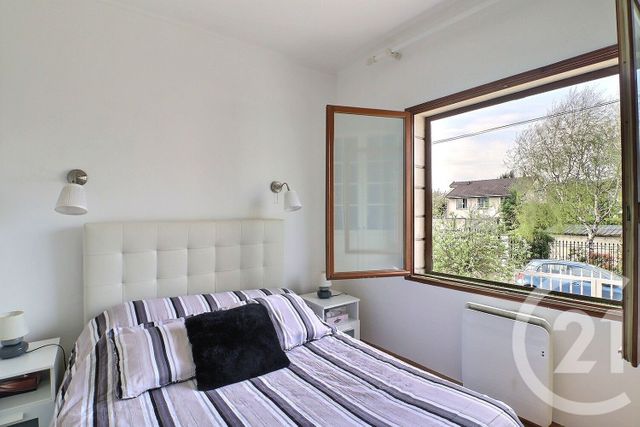 maison à vendre - 6 pièces - 150.4 m2 - TREMBLAY EN FRANCE - 93 - ILE-DE-FRANCE - Century 21 Vert-Galant