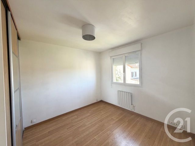 Appartement F2 à vendre - 2 pièces - 43.0 m2 - TREMBLAY EN FRANCE - 93 - ILE-DE-FRANCE - Century 21 Vert-Galant