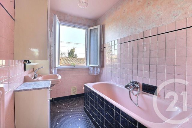 maison à vendre - 6 pièces - 120.74 m2 - VILLEPINTE - 93 - ILE-DE-FRANCE - Century 21 Vert-Galant