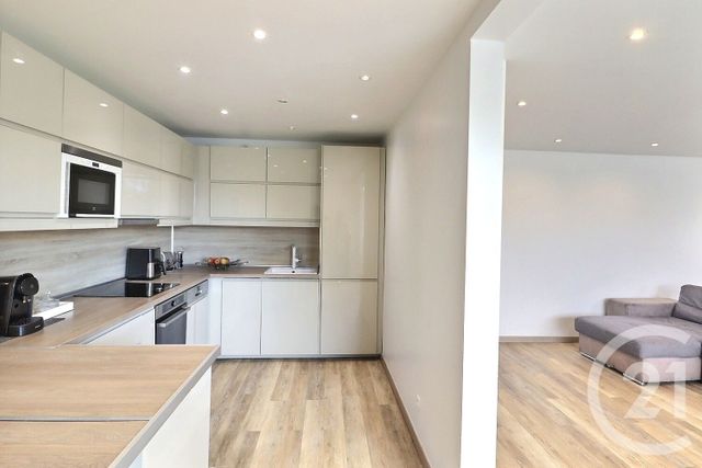 Appartement F5 à vendre - 5 pièces - 93.0 m2 - VILLEPINTE - 93 - ILE-DE-FRANCE - Century 21 Vert-Galant