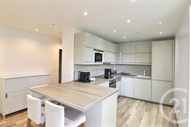 Appartement F5 à vendre - 5 pièces - 93.0 m2 - VILLEPINTE - 93 - ILE-DE-FRANCE - Century 21 Vert-Galant