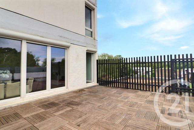 Appartement F5 à vendre - 5 pièces - 93.0 m2 - VILLEPINTE - 93 - ILE-DE-FRANCE - Century 21 Vert-Galant