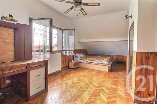 maison à vendre - 5 pièces - 127.71 m2 - TREMBLAY EN FRANCE - 93 - ILE-DE-FRANCE - Century 21 Vert-Galant