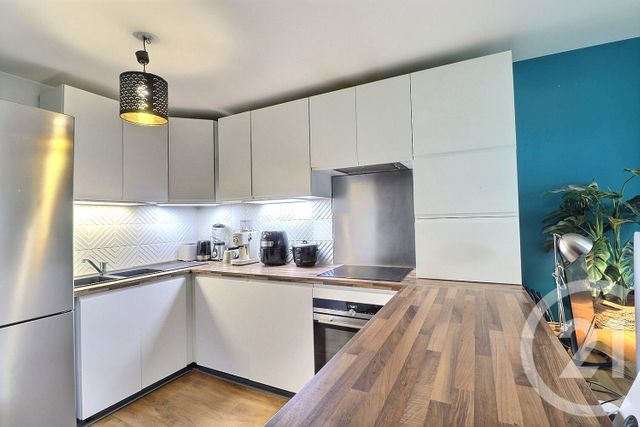 Appartement F3 à vendre - 3 pièces - 59.72 m2 - TREMBLAY EN FRANCE - 93 - ILE-DE-FRANCE - Century 21 Vert-Galant