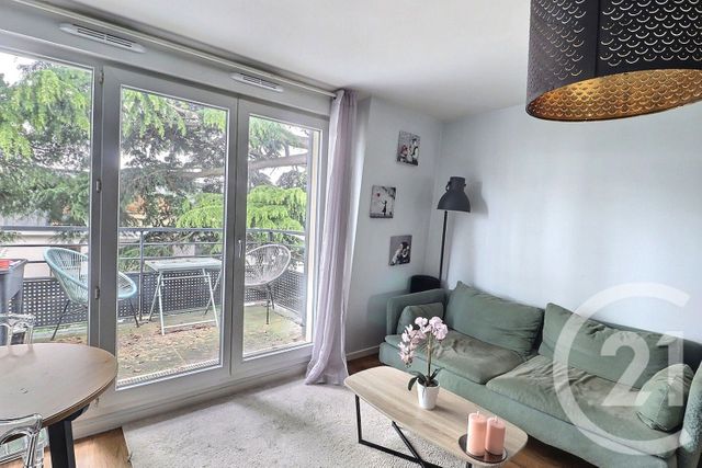 Appartement F3 à vendre - 3 pièces - 59.72 m2 - TREMBLAY EN FRANCE - 93 - ILE-DE-FRANCE - Century 21 Vert-Galant