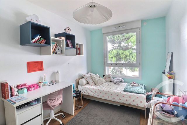 Appartement F3 à vendre - 3 pièces - 59.72 m2 - TREMBLAY EN FRANCE - 93 - ILE-DE-FRANCE - Century 21 Vert-Galant