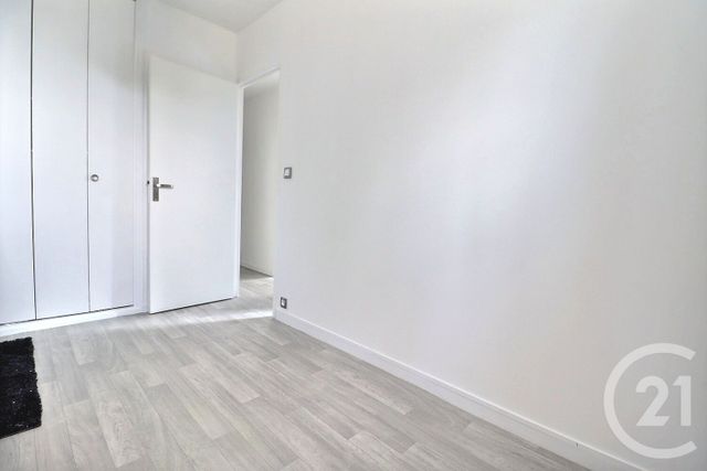 Appartement F4 à vendre - 4 pièces - 91.28 m2 - VILLEPINTE - 93 - ILE-DE-FRANCE - Century 21 Vert-Galant