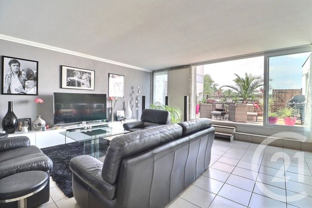 Appartement F4 à vendre - 4 pièces - 91.28 m2 - VILLEPINTE - 93 - ILE-DE-FRANCE - Century 21 Vert-Galant