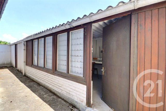 maison à vendre - 3 pièces - 80.54 m2 - TREMBLAY EN FRANCE - 93 - ILE-DE-FRANCE - Century 21 Vert-Galant