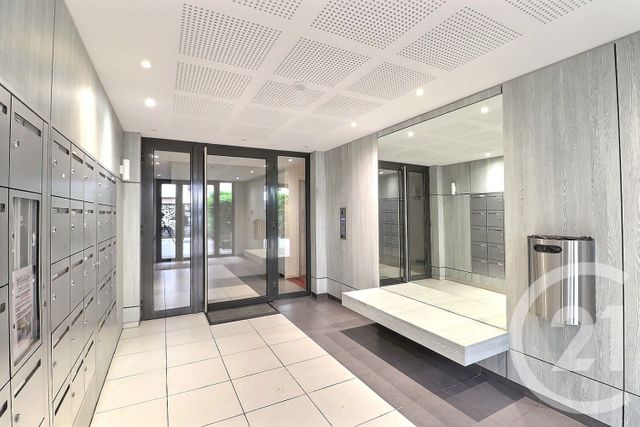 Appartement F2 à vendre - 2 pièces - 35.94 m2 - VILLEPINTE - 93 - ILE-DE-FRANCE - Century 21 Vert-Galant