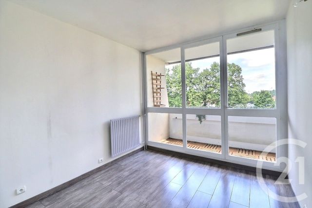 Appartement F4 à louer - 4 pièces - 82.13 m2 - VILLEPINTE - 93 - ILE-DE-FRANCE - Century 21 Vert-Galant