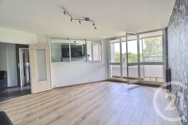 Appartement F4 à louer - 4 pièces - 82.13 m2 - VILLEPINTE - 93 - ILE-DE-FRANCE - Century 21 Vert-Galant