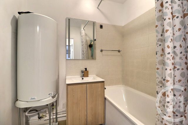 Appartement F2 à louer - 2 pièces - 51.09 m2 - TREMBLAY EN FRANCE - 93 - ILE-DE-FRANCE - Century 21 Vert-Galant