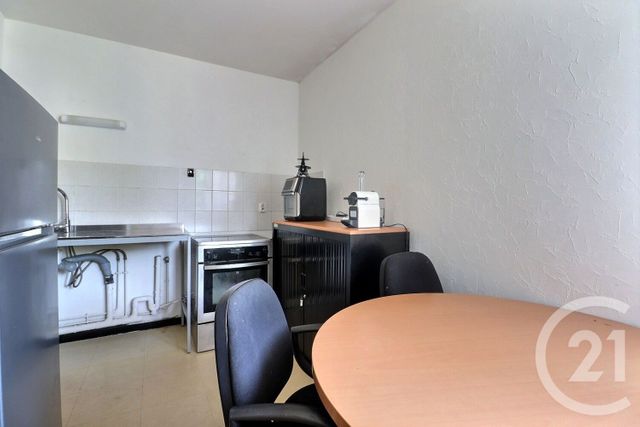 Appartement F2 à louer - 2 pièces - 51.09 m2 - TREMBLAY EN FRANCE - 93 - ILE-DE-FRANCE - Century 21 Vert-Galant