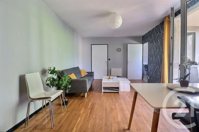 Appartement F2 à louer - 2 pièces - 51.09 m2 - TREMBLAY EN FRANCE - 93 - ILE-DE-FRANCE - Century 21 Vert-Galant